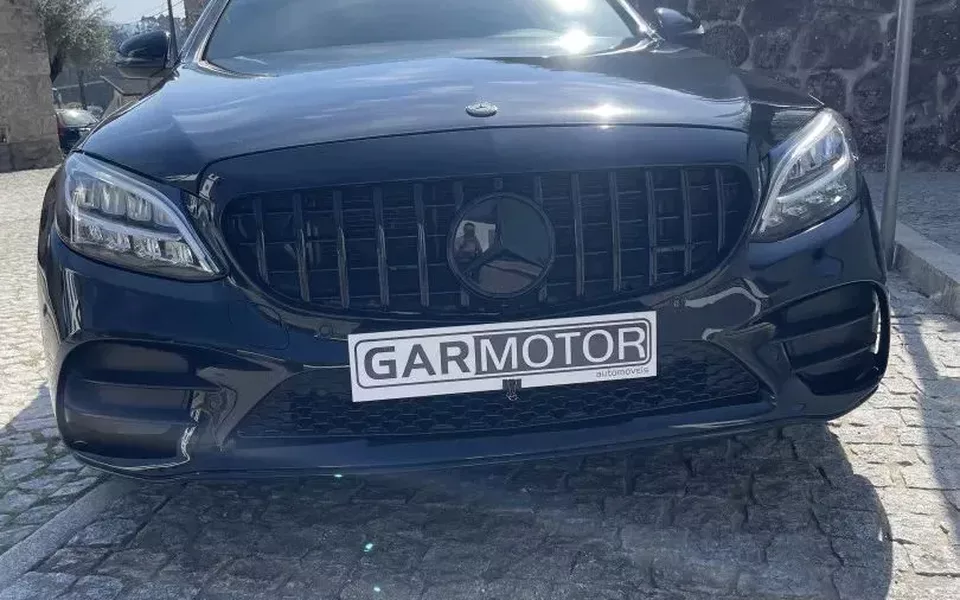 Mercedes-Benz C 300 de AMG Line