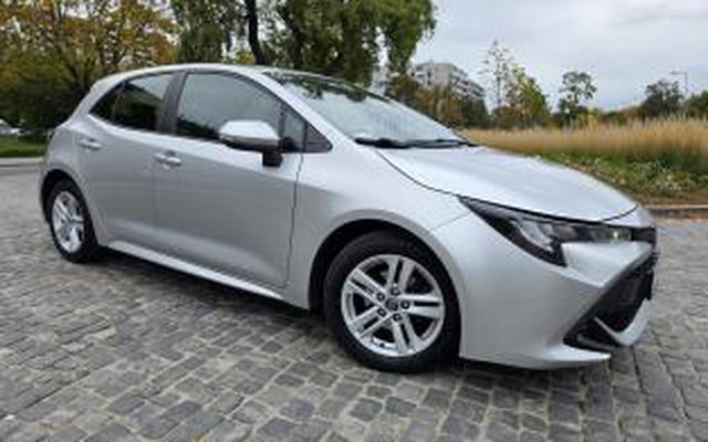 BMW SERIA 1 2021