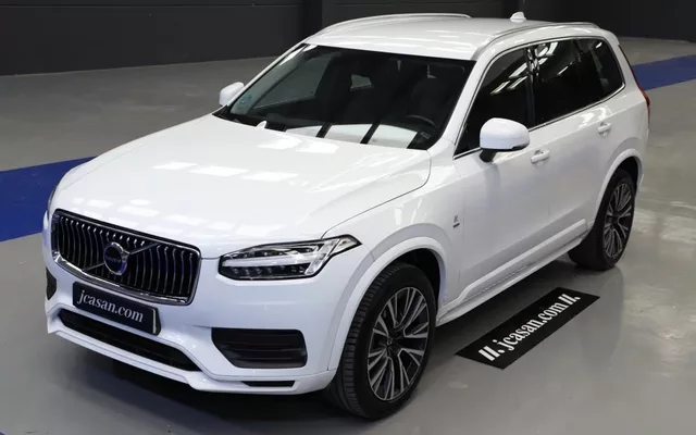 VOLVO XC90 XC90 B5 Momentum 7pl. AWD Aut.