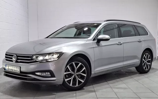 VOLKSWAGEN Passat Passat Variant 1.5 TSI ACT Executive DSG7 110kW
