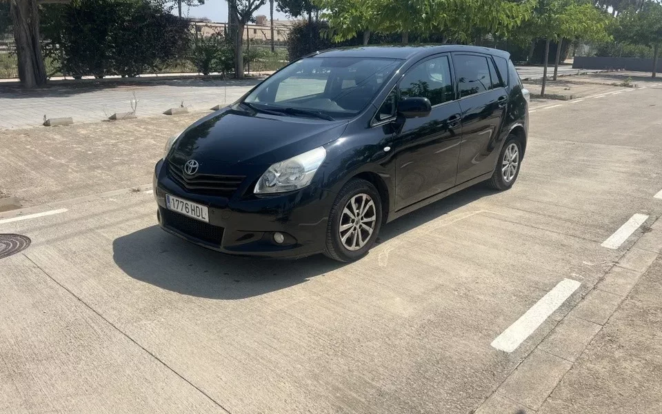 TOYOTA Verso Verso 2.0D4D Active