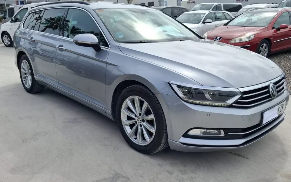 VOLKSWAGEN Passat Passat Variant 2.0TDI R-Line Exclusive