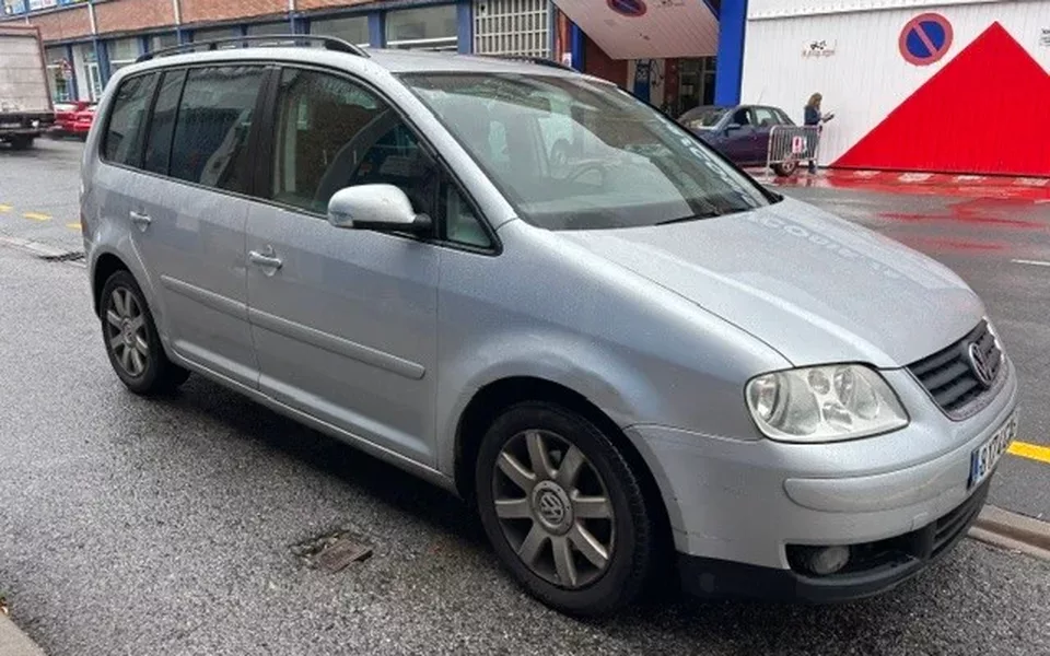 VOLKSWAGEN Touran Touran 2.0TDI Highline DSG