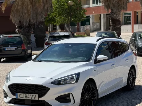Ford Focus 1.0 EcoBoost Hybrid ST-LINE STYLE