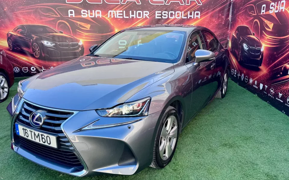 Lexus IS 300H Executive+