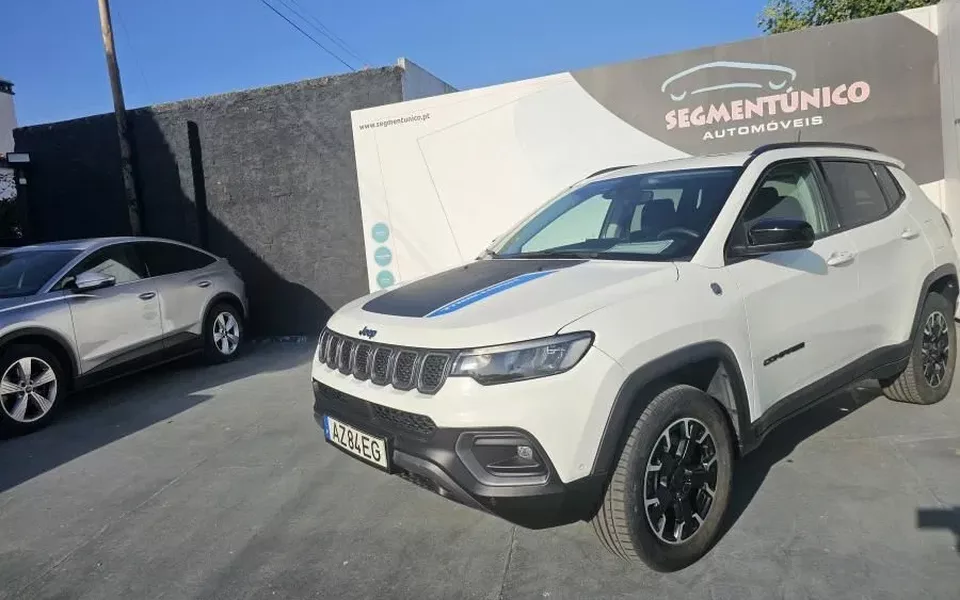 Jeep Compass 1.3 TG Trailhawk