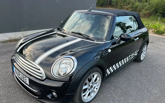 MINI Cabrio Cooper D