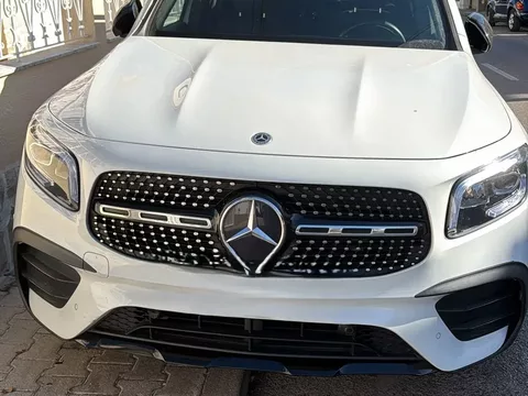 Mercedes-Benz GLB 180 d AMG Line