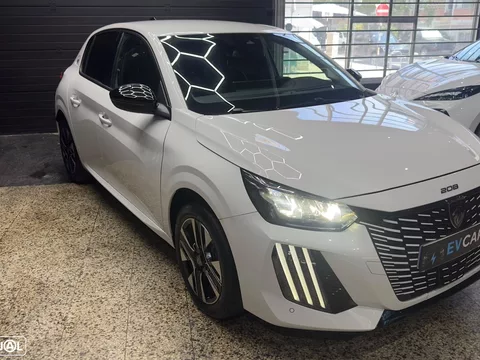 Peugeot e-208 Allure