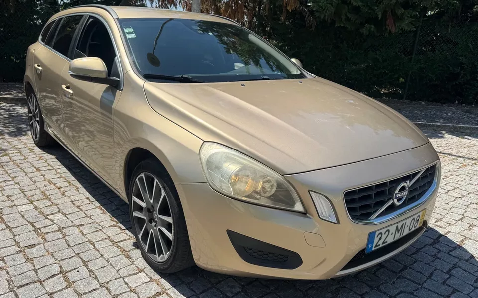 Volvo V60 2.0 D3 Momentum