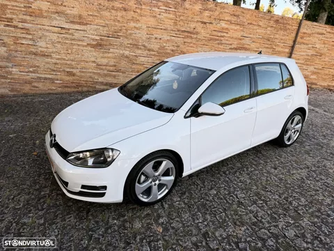 VW Golf 1.6 TDi DPF Highline