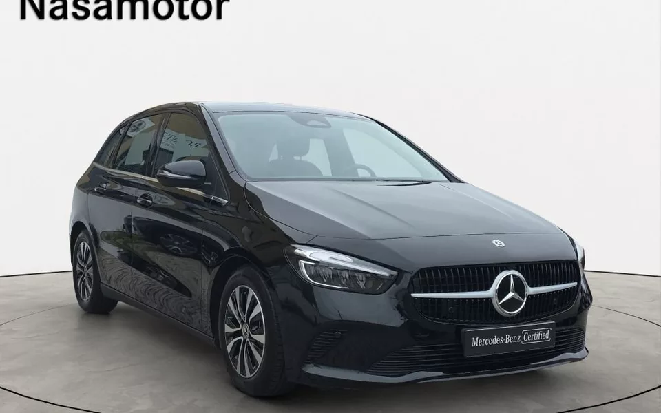 Mercedes-Benz B 180