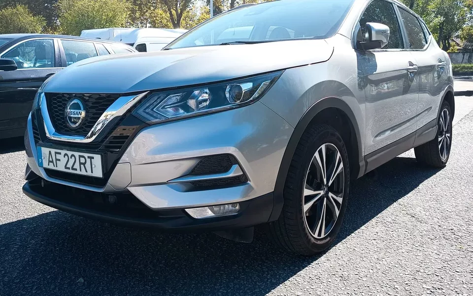 Nissan Qashqai 1.3 DIG-T N-Connecta J18