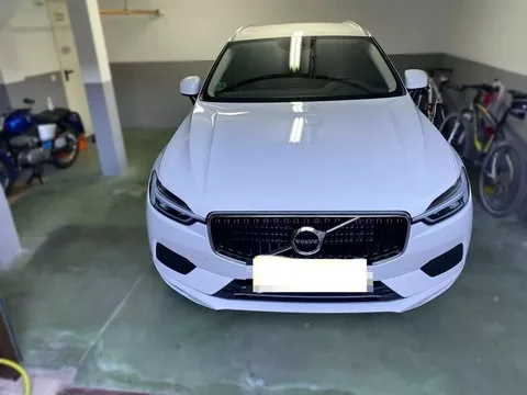 VOLVO XC60 XC60 D4 Momentum AWD Aut.
