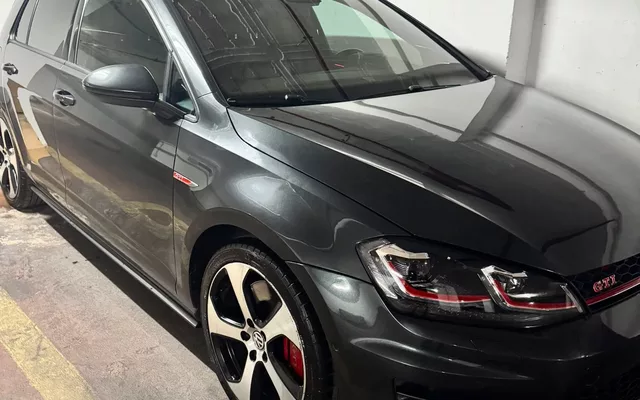 VW Golf GTI Performance BlueMotion DSG