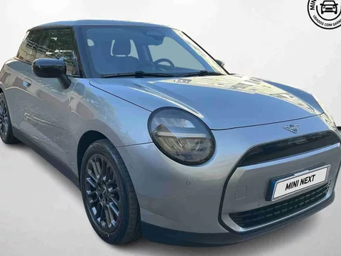 MINI - Mini - Mini Cooper E Essential XS