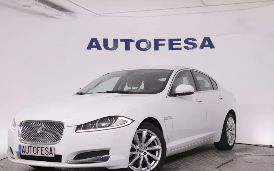 Jaguar Xf 2.2 DIESEL ENTRY AUTO 190CV 4P # PARKTRONIC