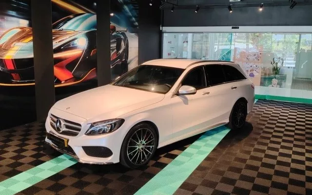 Mercedes-Benz C 250 (BlueTEC) d Station 7G-TRONIC AMG Line