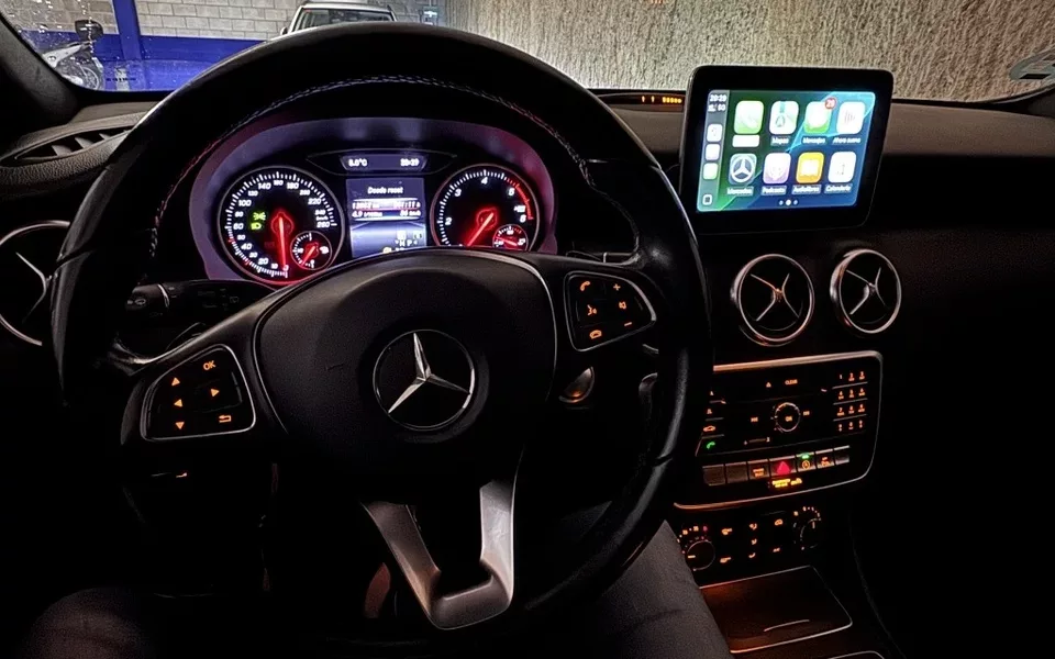 MERCEDES-BENZ Clase A A 180d 7G-DCT
