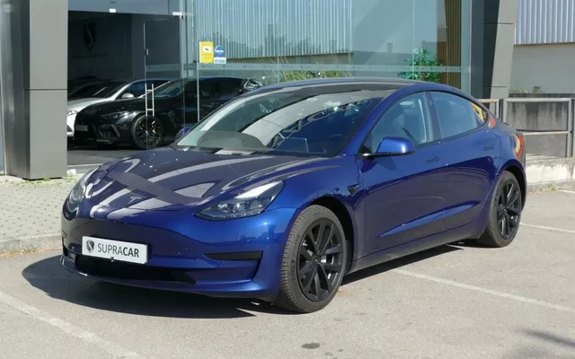 Tesla Model 3 Tração Traseira
