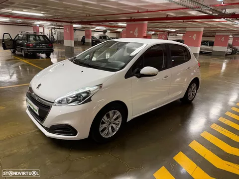 Peugeot 208 PureTech 68 Access