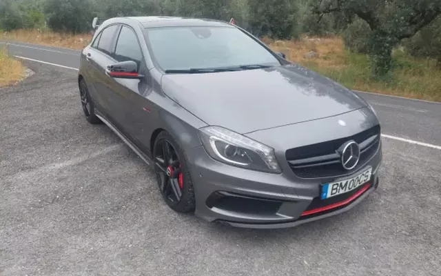 Mercedes-Benz A 45 AMG 2014 4Matic Speedshift 7G-DCT