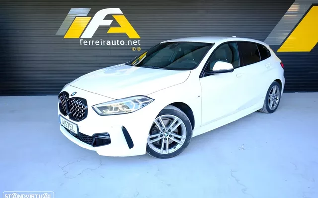 BMW 118 i Pack Desportivo M Auto