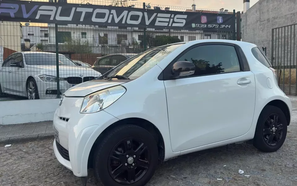 Toyota iQ 1.0