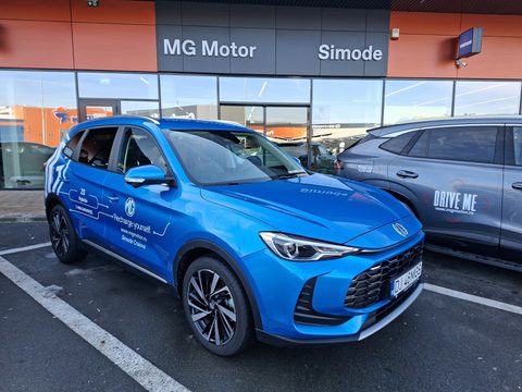 MG ZS 2025