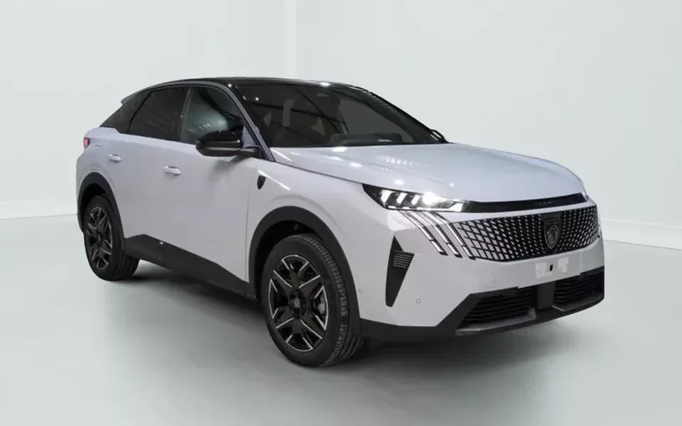 Peugeot 3008 Hybrid 145 e-DCS6 GT Zéro km immatriculé
