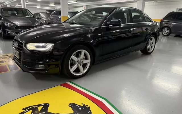 AUDI A4 A4 2.0TDI CD S line edition Multitronic 150 (4.75)