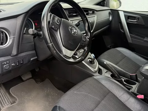Toyota Auris 1.8 HSD Comfort