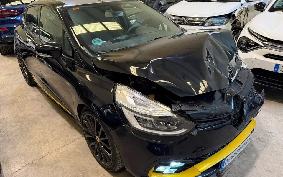 RENAULT Clio RENAULT Clio Pequeño Automático de 5 Puertas