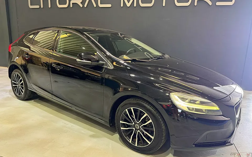 Volvo V40 D2 Black Line