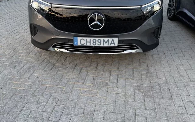 Mercedes-Benz EQB 250+ Progressive