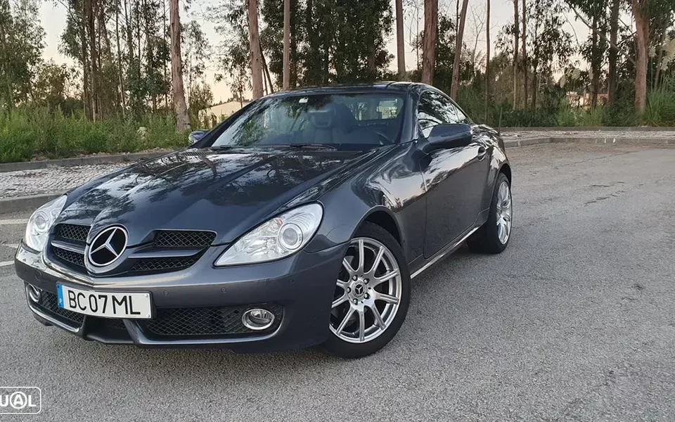 Mercedes-Benz SLK 200 BlueEFFICIENCY Roadster pur