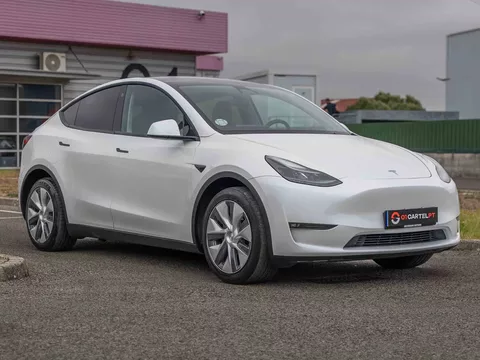 Tesla Model Y Long Range Dual Motor AWD