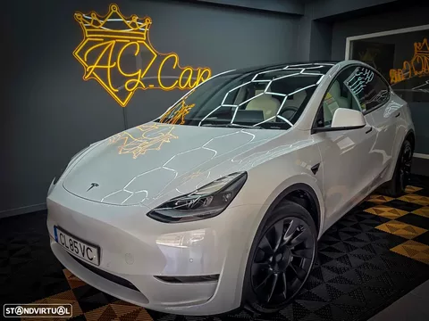 Tesla Model Y Long Range Dual Motor AWD