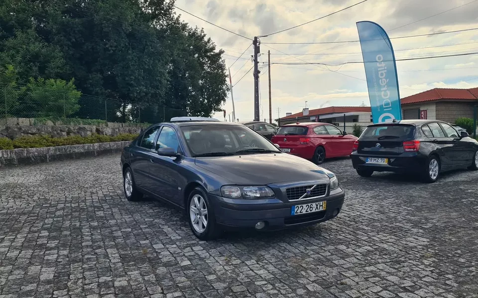Volvo S60 2.4 D5 Nivel 3