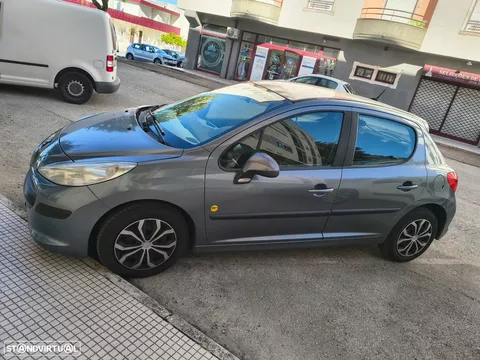 Peugeot 207 1.4 16V Open