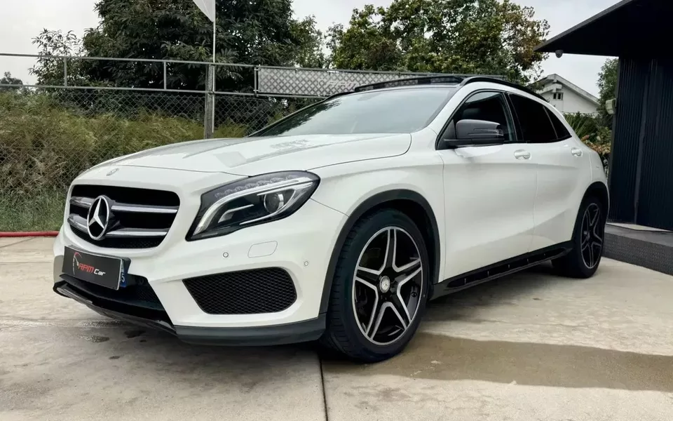 Mercedes-Benz GLA 220 CDI 7G-DCT AMG Line