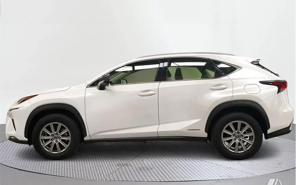 LEXUS NX NX 300h Business 2WD - 28000€ en Grnada