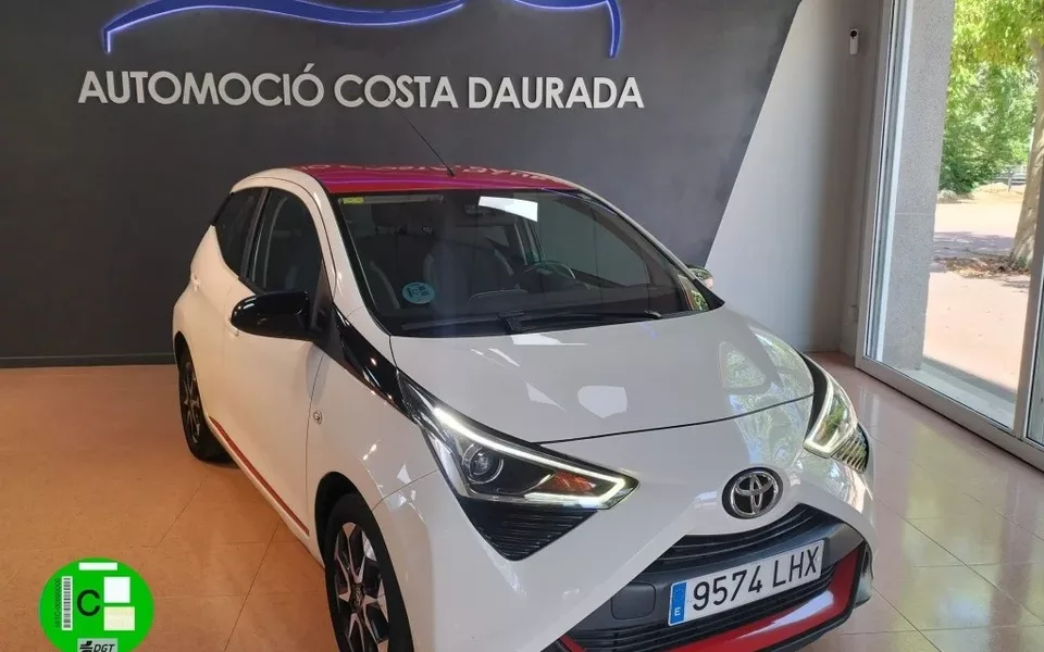 TOYOTA Aygo Aygo 70 x-play