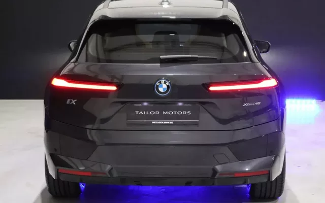 BMW iX xDrive 40 Pack Desportivo