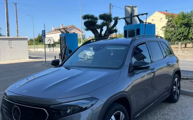 Mercedes-Benz EQB 250+