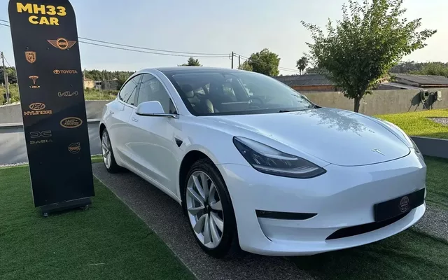Tesla Model 3 Long-Range Dual Motor AWD