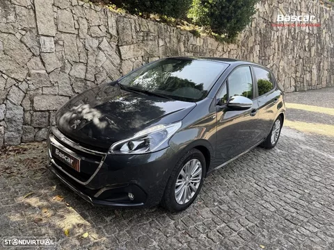Peugeot 208 1.6 BlueHDi Style