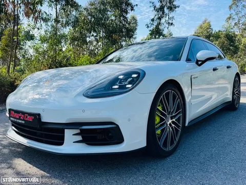 Porsche Panamera Sport Turismo 4 E-Hybrid