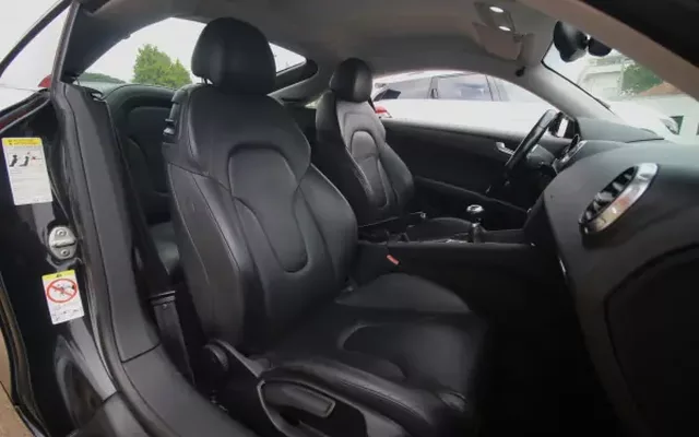 Audi TT Coupé 2009 2.0 TDI quattro S-line