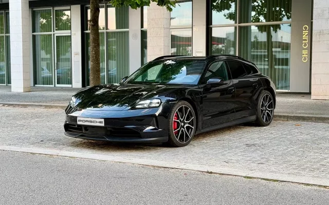 Porsche Taycan Sport Turismo 4S